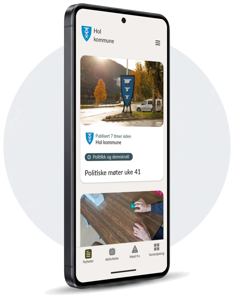 Kommune-appen til Hol kommune på en mobil, med nyheten «Politiske møter uke 41» og menyvalgene Nyheter, Aktiviteter, Meld fra og Selvbetjening.